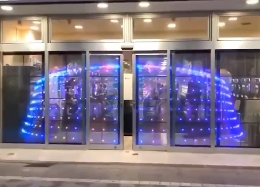 多媒體通電玻璃在商場銀行的應(yīng)用場景